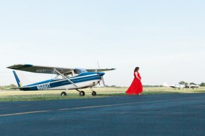 clarksville, tn airplane maternity shoot