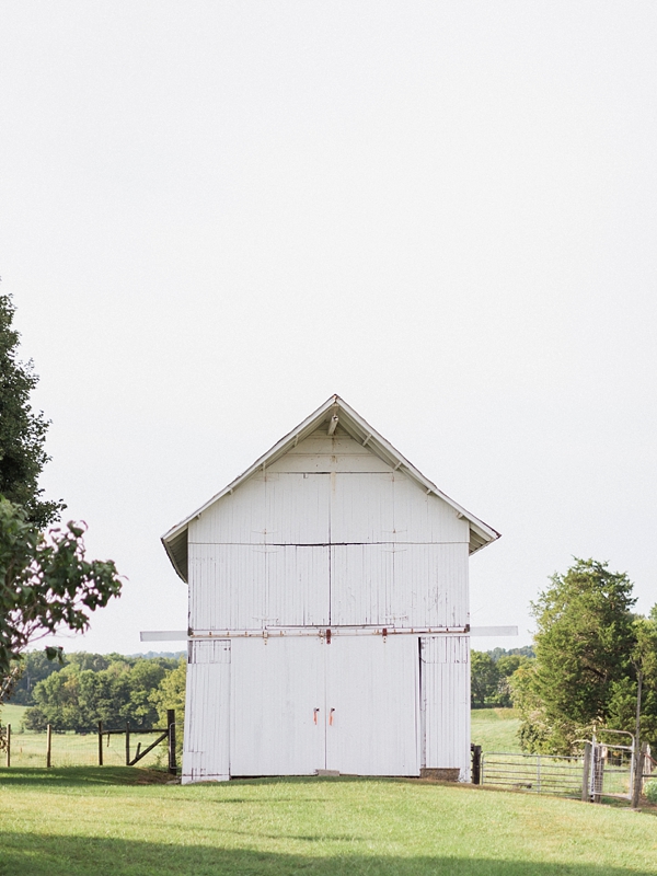 www.byjphotography.com clarksville, tn farm bridal session