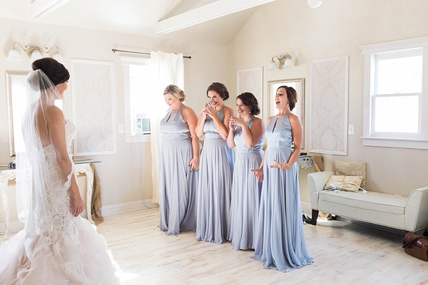 bridal-party-first-look